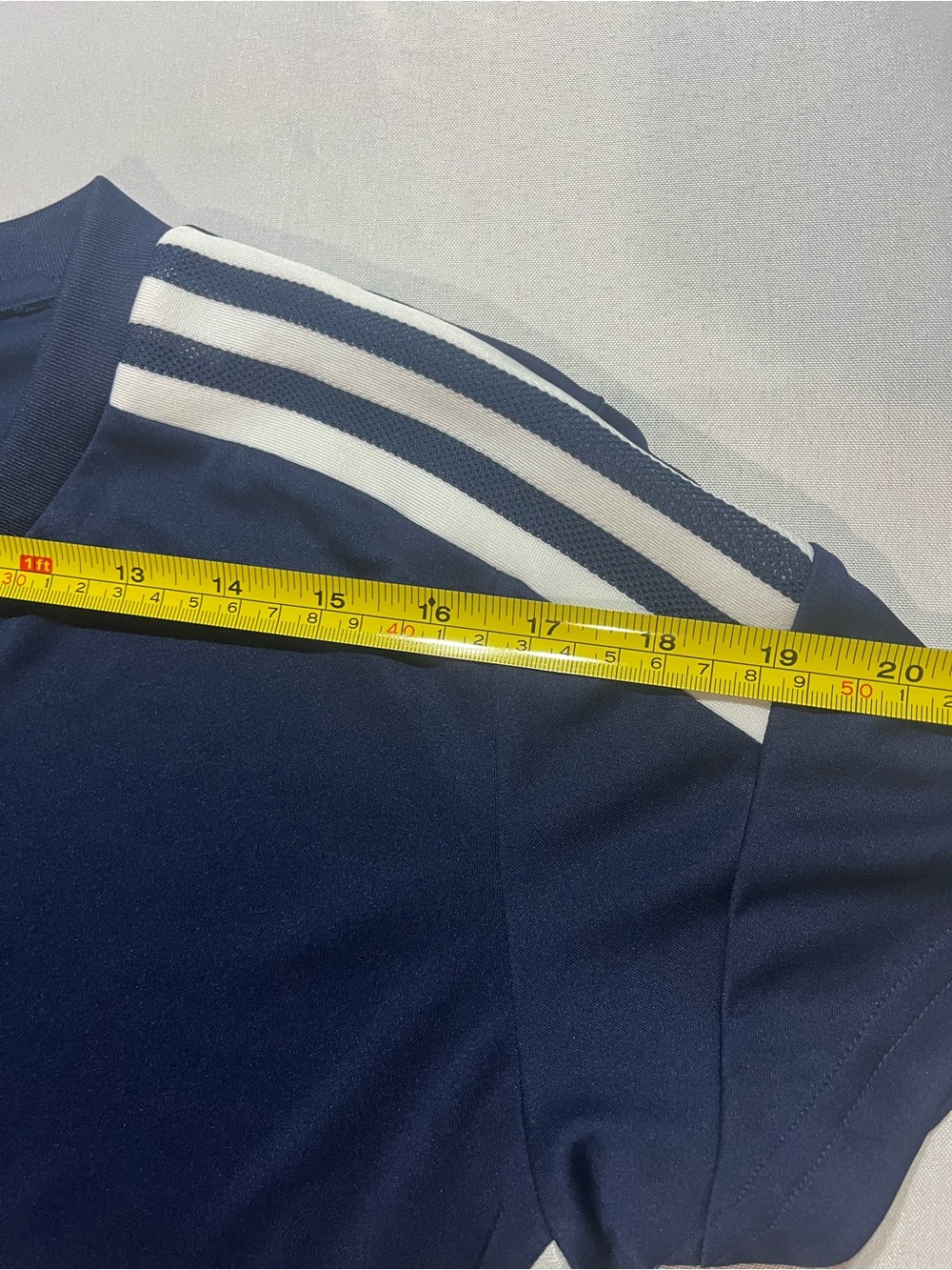 adidas Navy Athletic Women’s Small  Training Soccer Short Sleeve VNeck Pullover - Picture 7 of 8